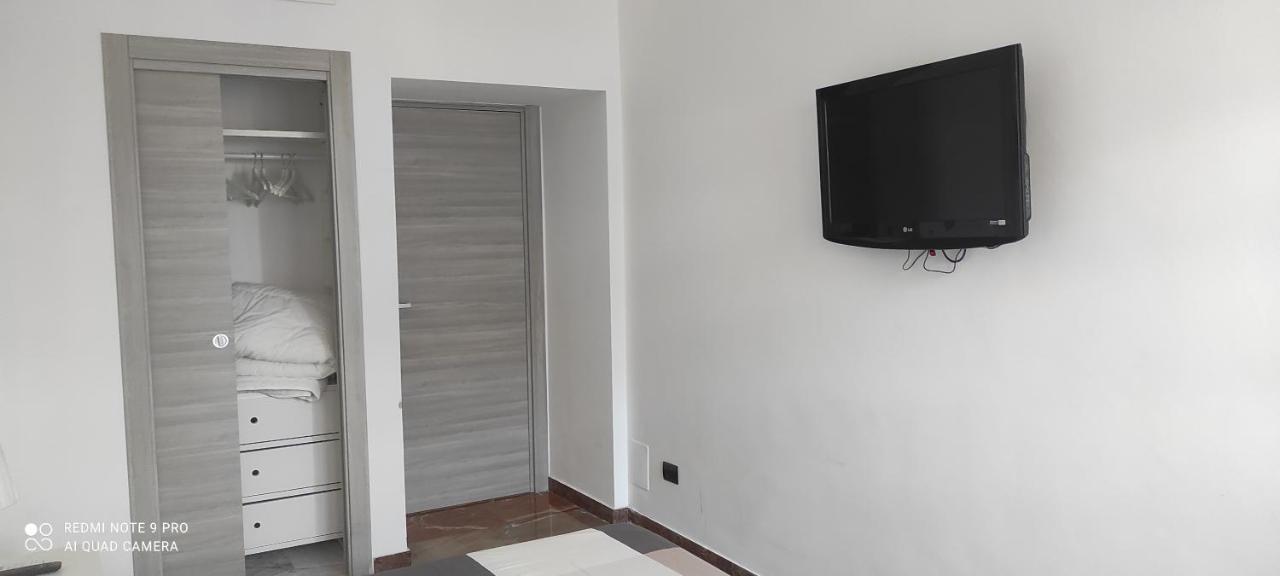 Pasqualina'S House Hotel Рим Екстериор снимка